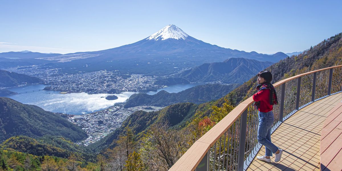 新宿から約90分で富士山絶景 国産ワイン 美肌温泉が叶う 山梨県笛吹市 石和温泉 いさわおんせん のおすすめ4選 るるぶ More