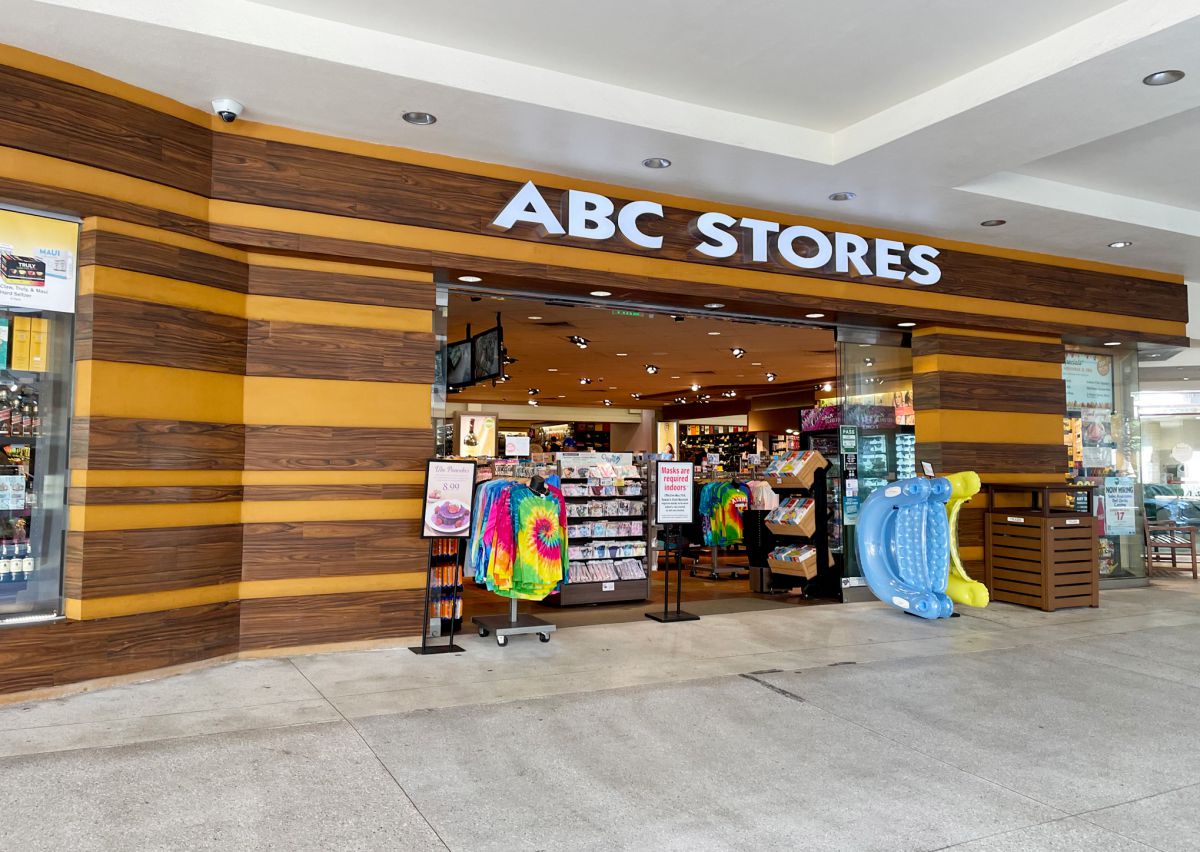 21年最新 ハワイ旅行中の強い味方 ハワイのコンビニ Abcストア 徹底解剖 るるぶ More