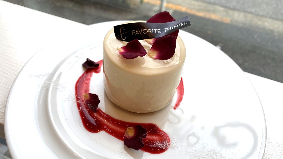 表参道 Favorite Things はパティシエの美しすぎる皿盛りケーキとランチが楽しめる店 るるぶ More