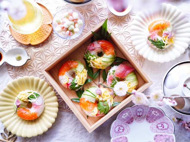 女子大喜び ドーナツ手まり寿司 Kyoko Plusのレシピ テーブルコーデvol 41 るるぶ More