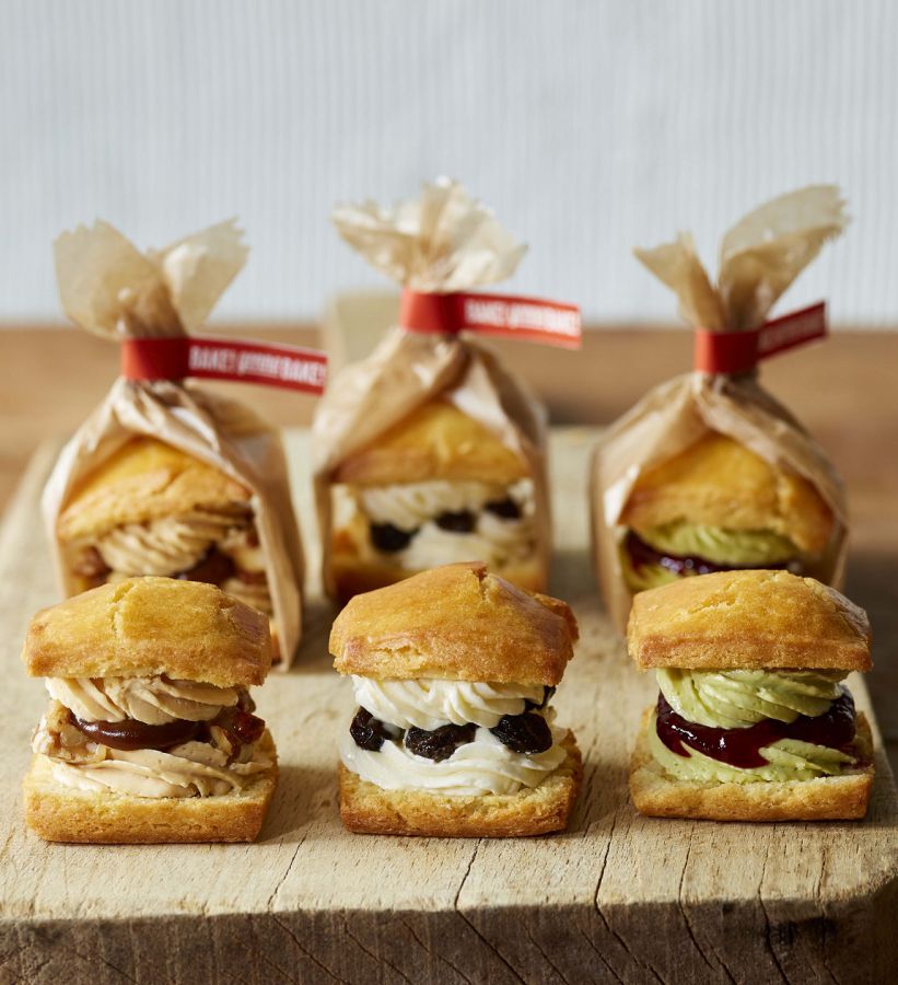 東京駅ギフトパレット Bakers Gonna Bake でイチゴのスコーン ドリンク新発売 お花見気分に るるぶ More