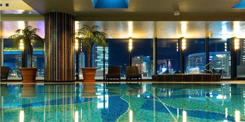 「横浜ベイホテル東急」のプールがリニューアル！ ナイトプールが楽しめる宿泊プランが新登場