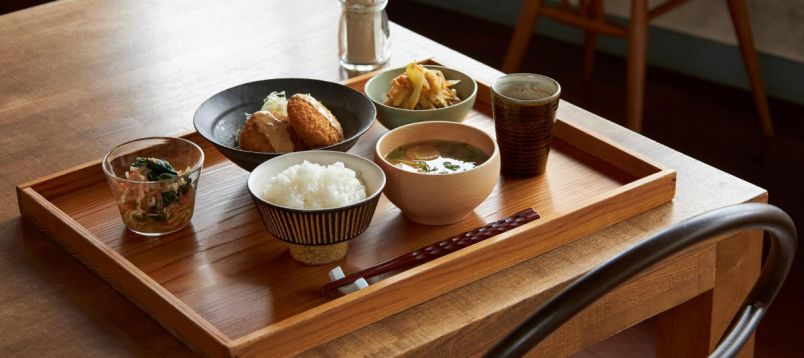 白米とパンが隔週替わり！鎌倉「sahan」の旬野菜たっぷり一汁三菜定食
