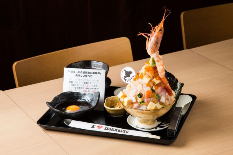 【海鮮丼】 北海道】新鮮魚介がドーンとそびえ立つ！札幌で味わうランチ限定の海鮮
