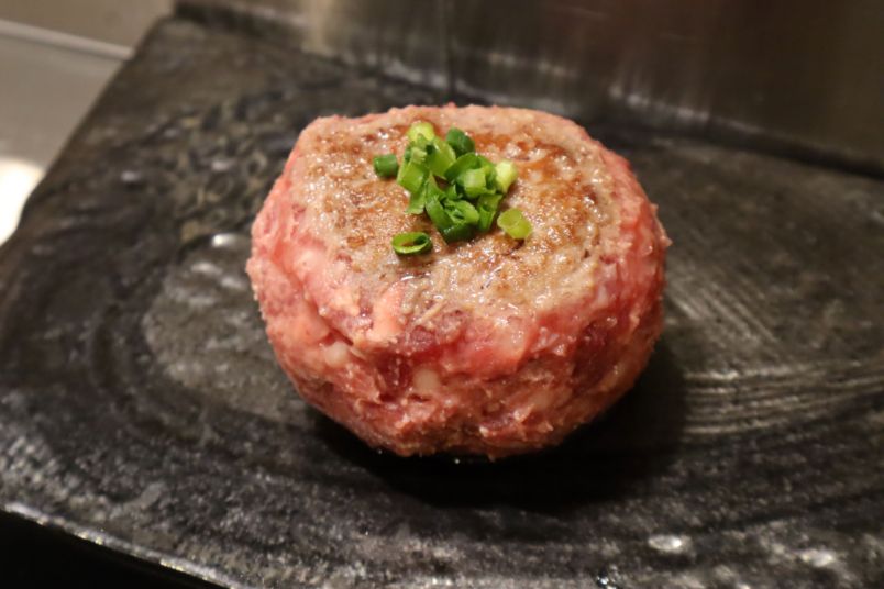横浜発「花より、ハンバーグ。」は、“焼肉スタイル”のハンバーグが斬新！