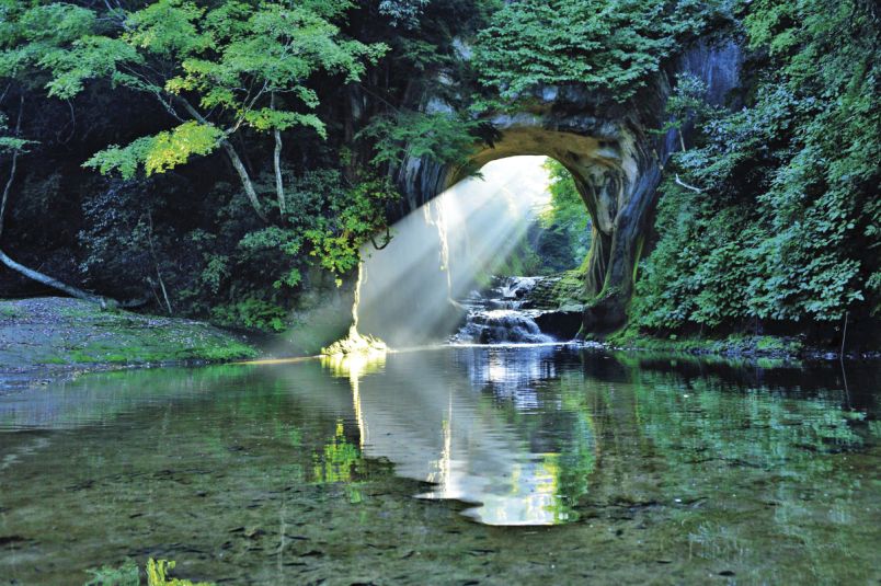 千葉・君津】濃溝の滝・亀岩の洞窟へ！話題のスポットと自然を楽しむ
