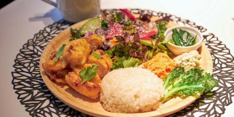 鎌倉「味噌dining cotokama」の味噌と鎌倉野菜の豪華ワンプレートランチ♪