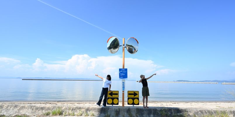 瀬戸内海を見晴らす古民家に泊まり、島の散策や地引網体験。豊島で