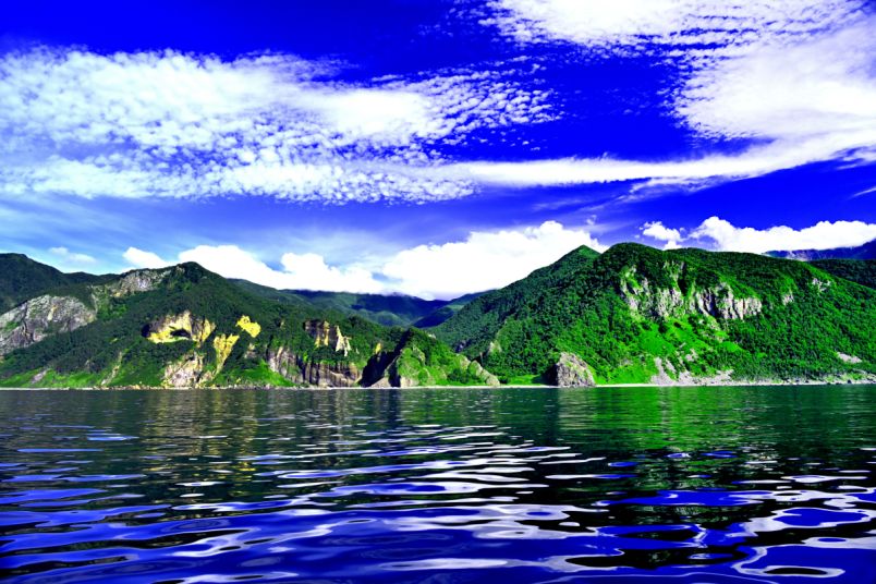 北海道 知床】世界自然遺産・知床をクルーズで満喫！｜るるぶ&more.