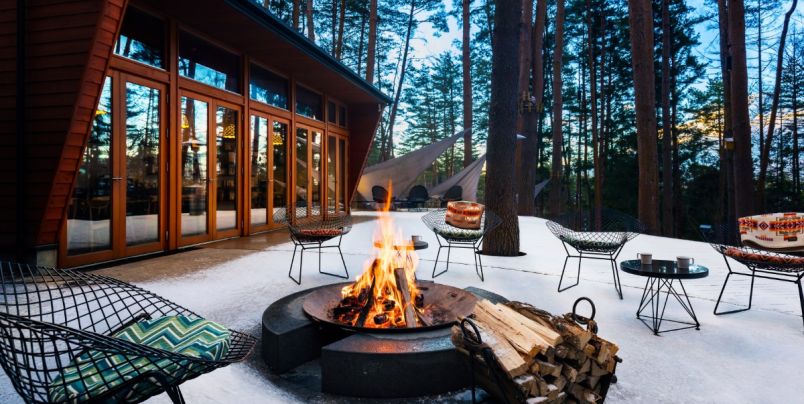 星のや富士」冬の森で焚火体験！「冬グランピング」を2026年3月2日まで