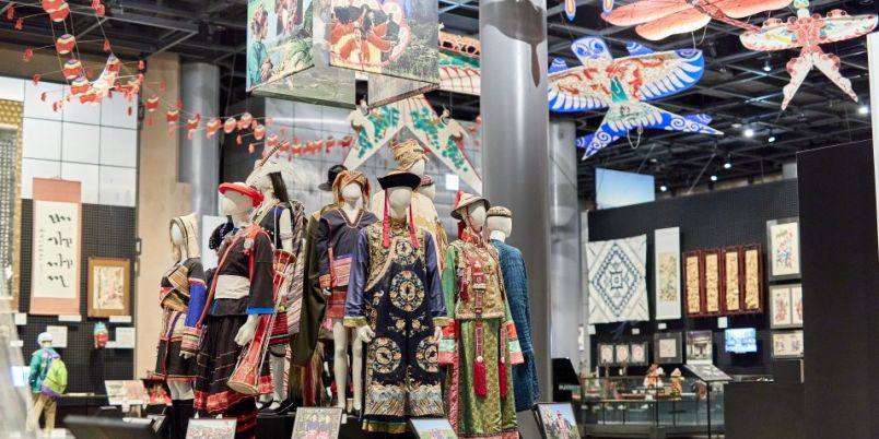 【図録】百年の時を越えて：国立民族学博物館 図録】百年の時を越えて：国立民族学博物館 図録】百年の時を越えて