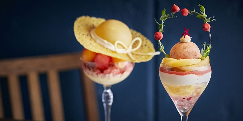 ❇パフェ❇ 全国に8店舗展開する夜パフェ専門店より 「桃パフェ」が登場 | 夜