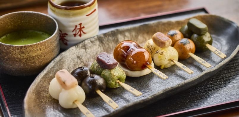 桜を楽しむ「一休庵」の団子セットが素晴らしいコスパ