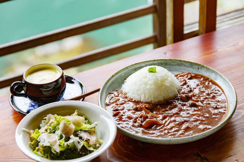 特製ハヤシライスのセット(スープ・サラダ付き)1400円
