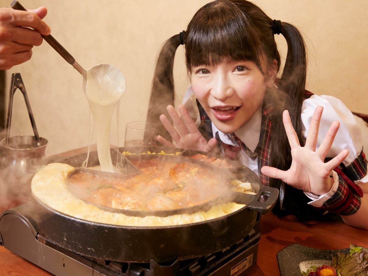 チーズホットタッカルビ(一鍋/2~3名用) 3230円