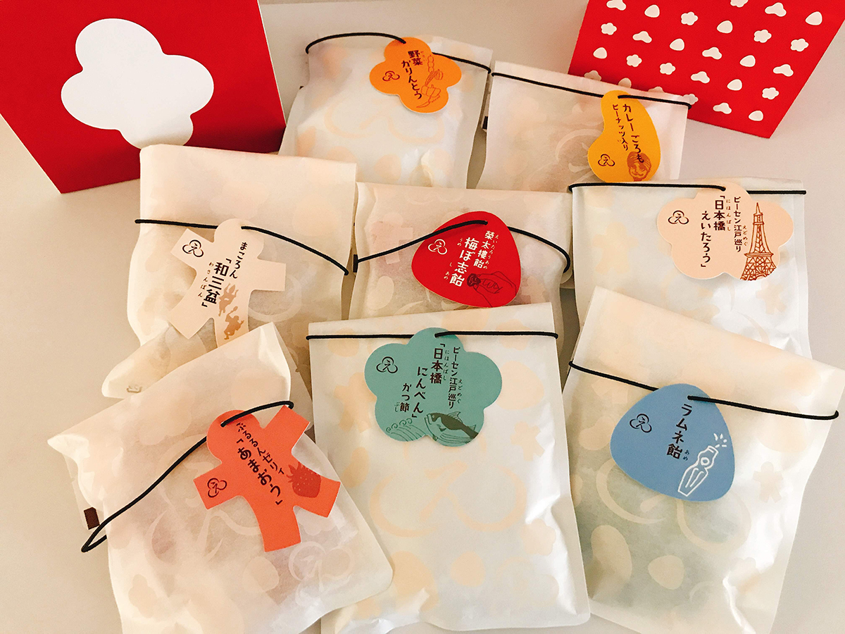 おやつ菓子 各216円
