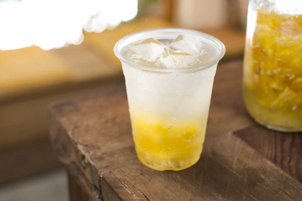 自家製シロップソーダ(パイン) 500円