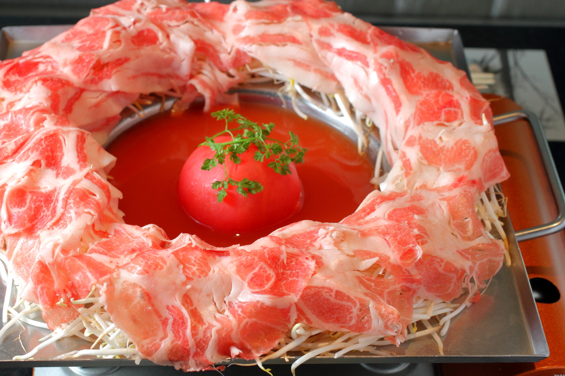 肉炊き鍋イベリコ豚コース(飲み放題付き) 4500円(税・サービス料込)