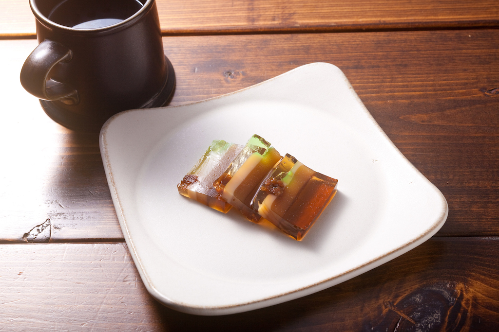 コーヒーゼリーの花ようかん 喫茶1人前 450円、コーヒーセット 900円