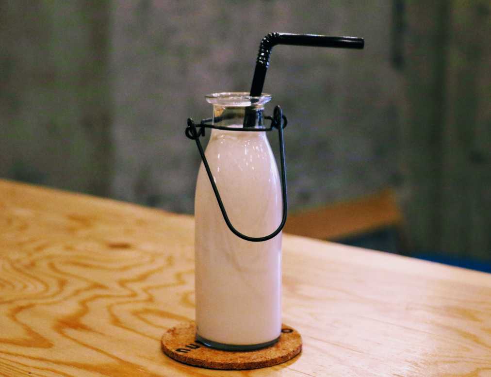自家製アーモンドミルク 800円