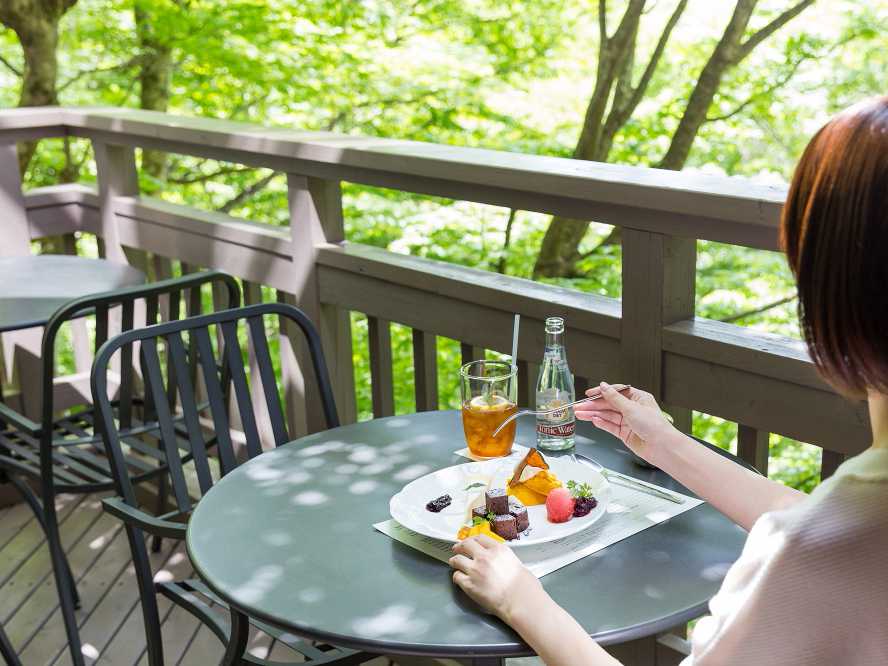 新緑が最高に気持ちいい 大自然に囲まれてランチ カフェタイム るるぶ More