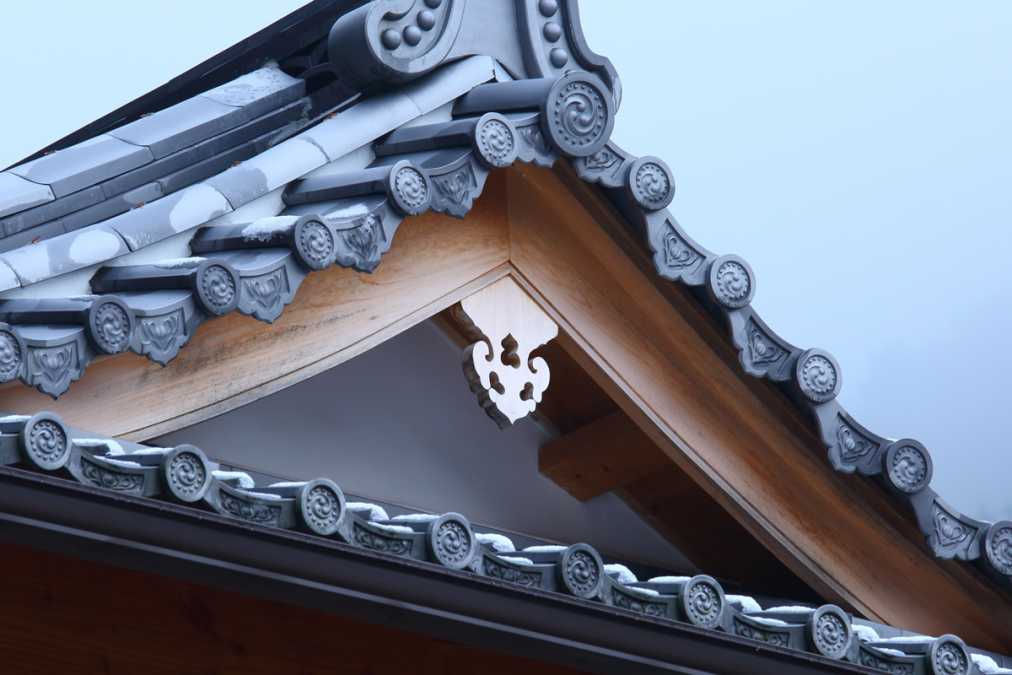 京都 宇治田原 正寿院 しょうじゅいん へ ハートの窓にお花の天井画が人気