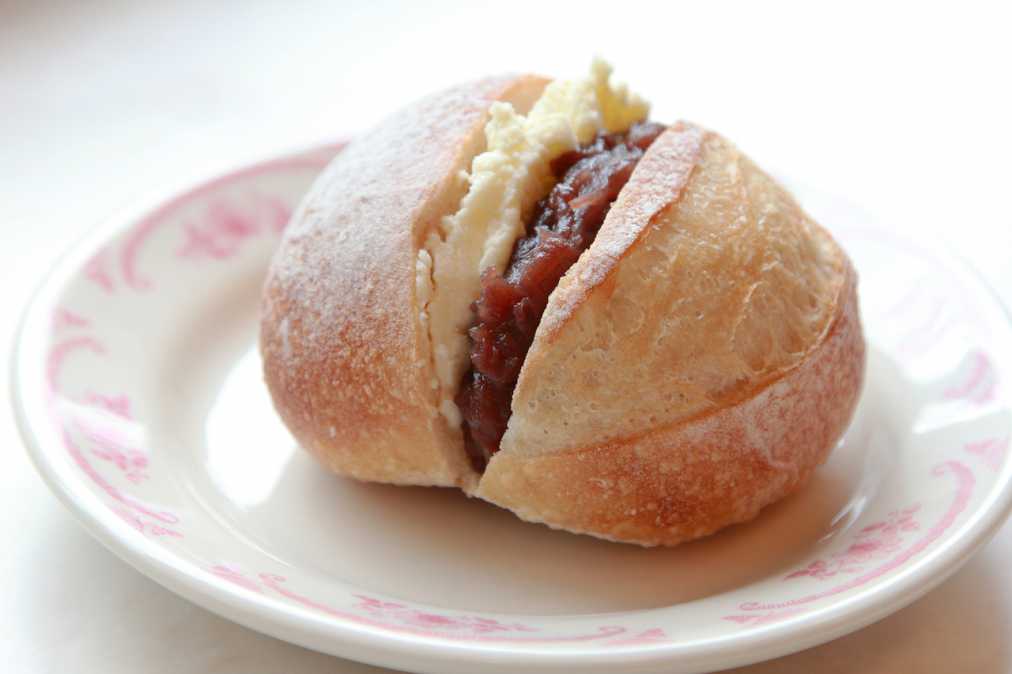 北海道あんバターボール 380円