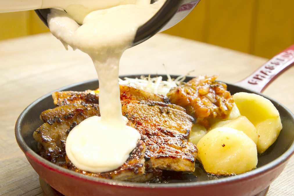モントレージャックチーズカルビ 1599円