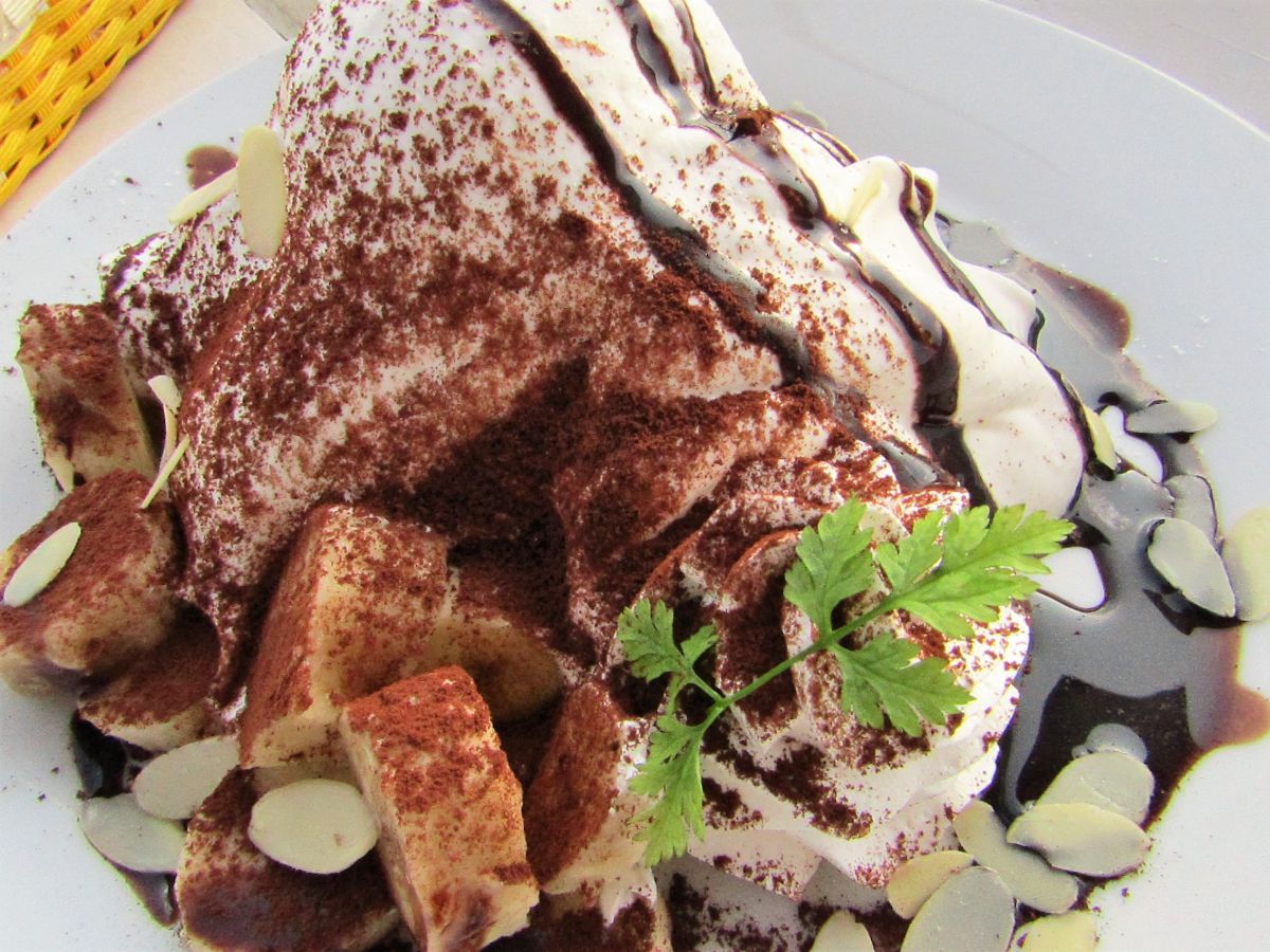 ココナッツクリームパンケーキ(チョコバナナ) 850円