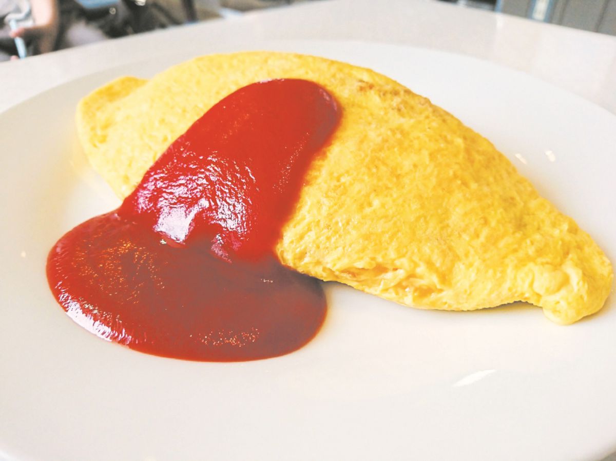 オムライス 830円