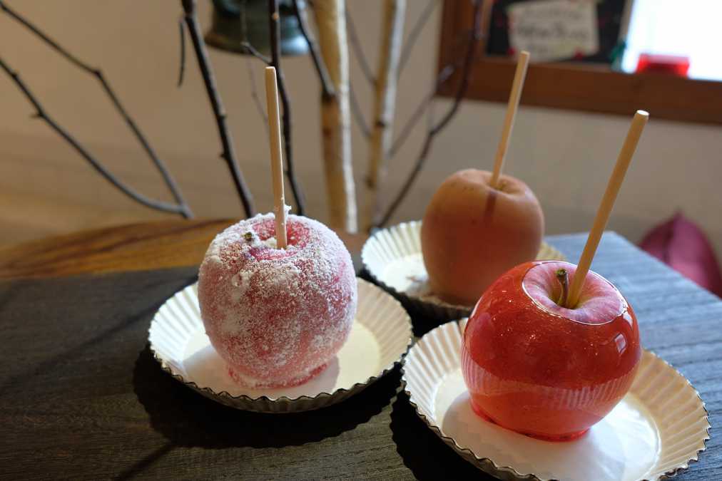 りんご飴が新食感スイーツに 新宿 ポムダムールトーキョー で衝撃の味わいを るるぶ More