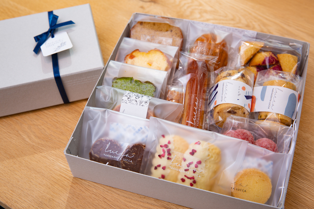 Lucca Box 左から小1500円、大3500円