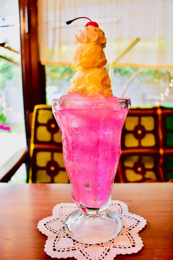 ピーチクリームソーダ 650円