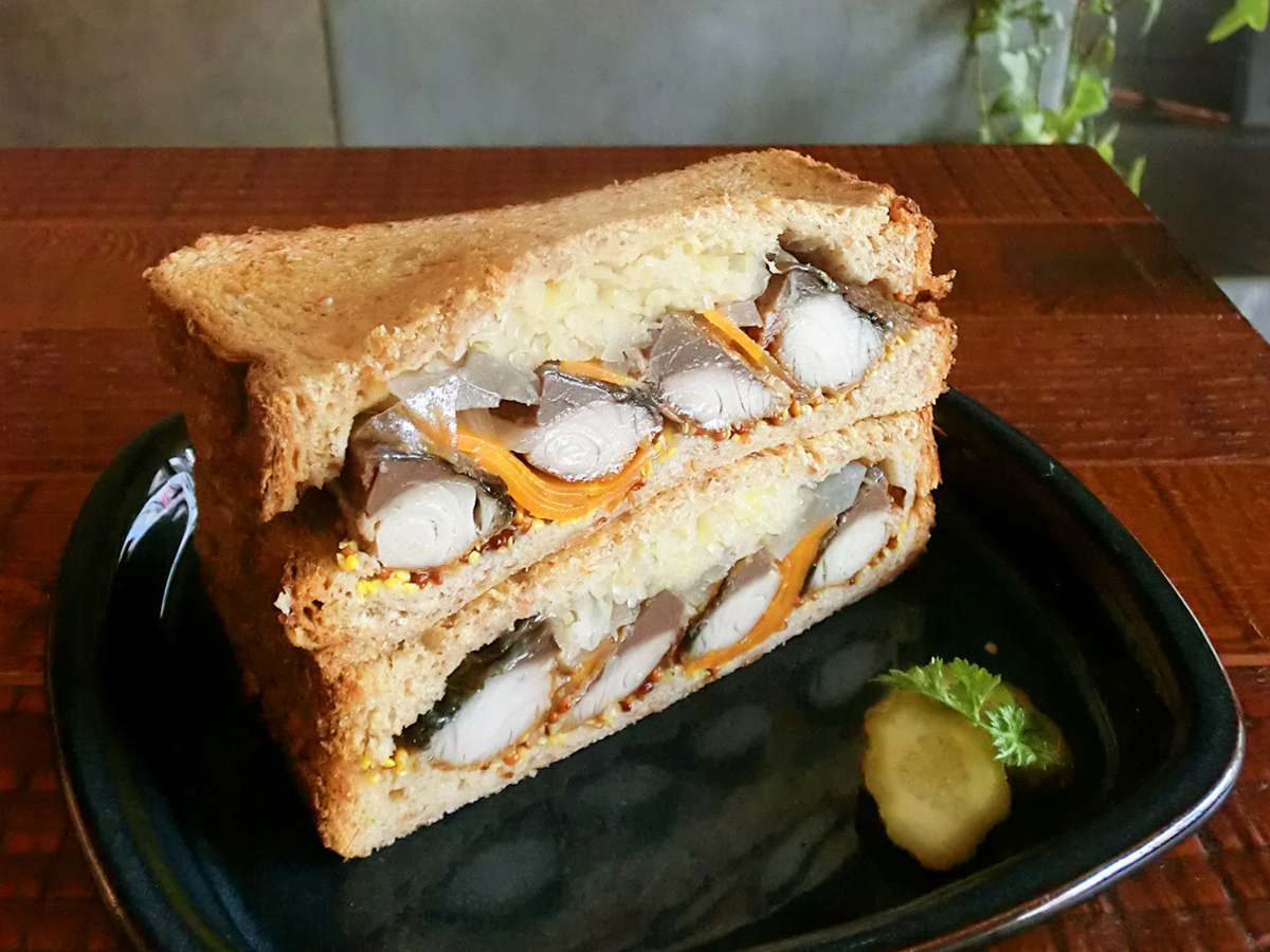 じわじわキテる さばサンド 相性抜群のクラフトビールと一緒に食べてみたい るるぶ More