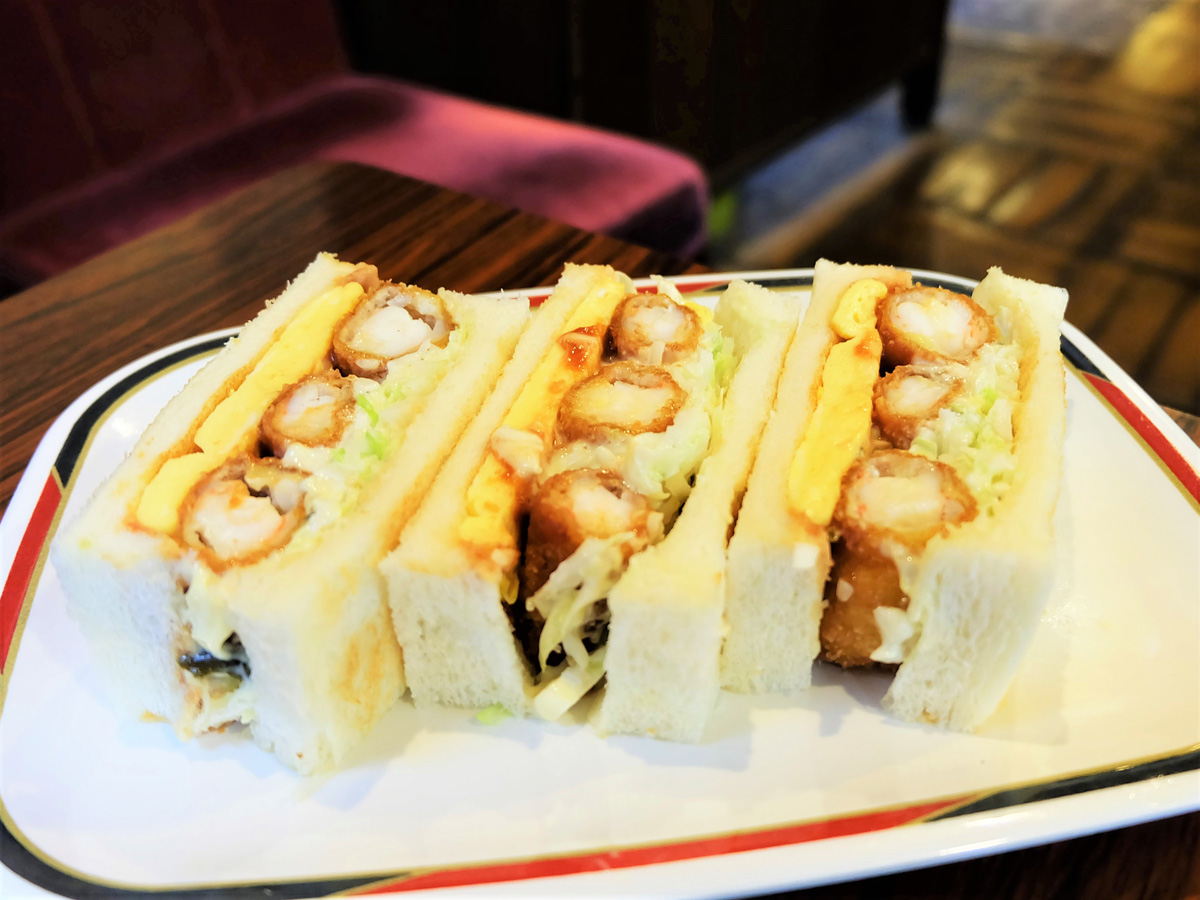 エビフライサンド 930円