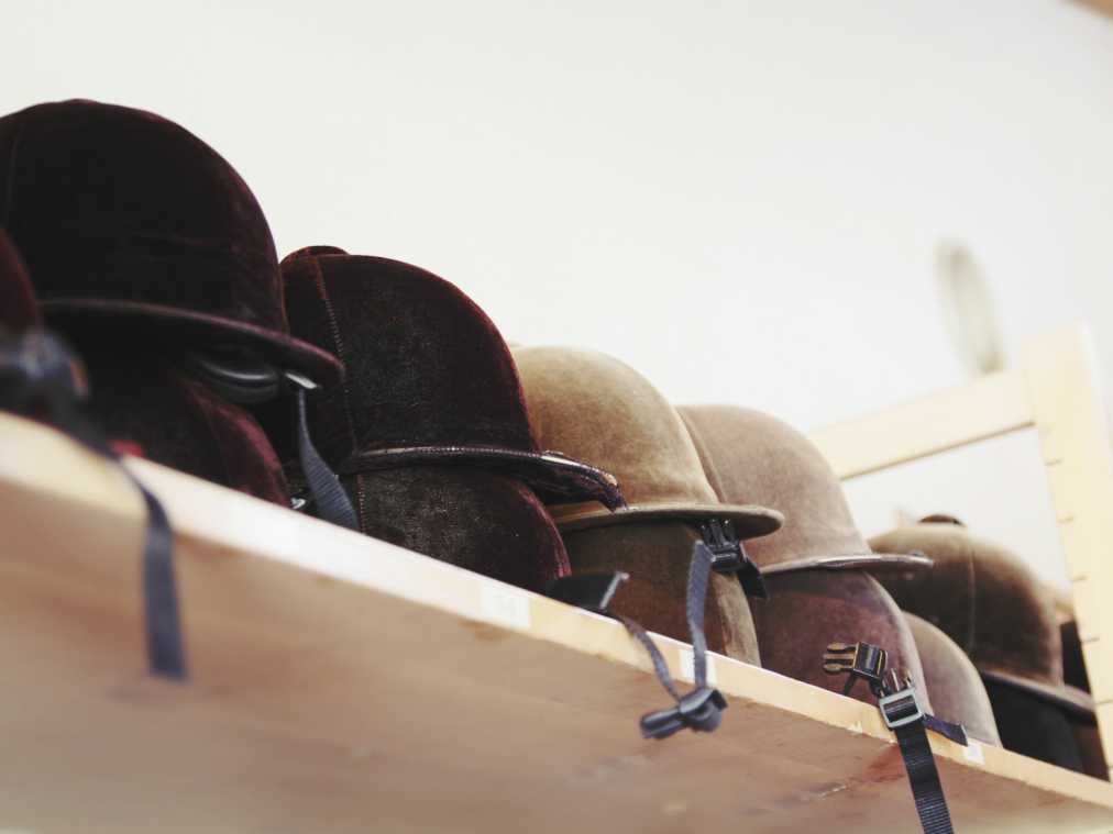 筋肉フル稼働 ダイエット効果も 新宿から30分で行ける乗馬クラブ るるぶ More