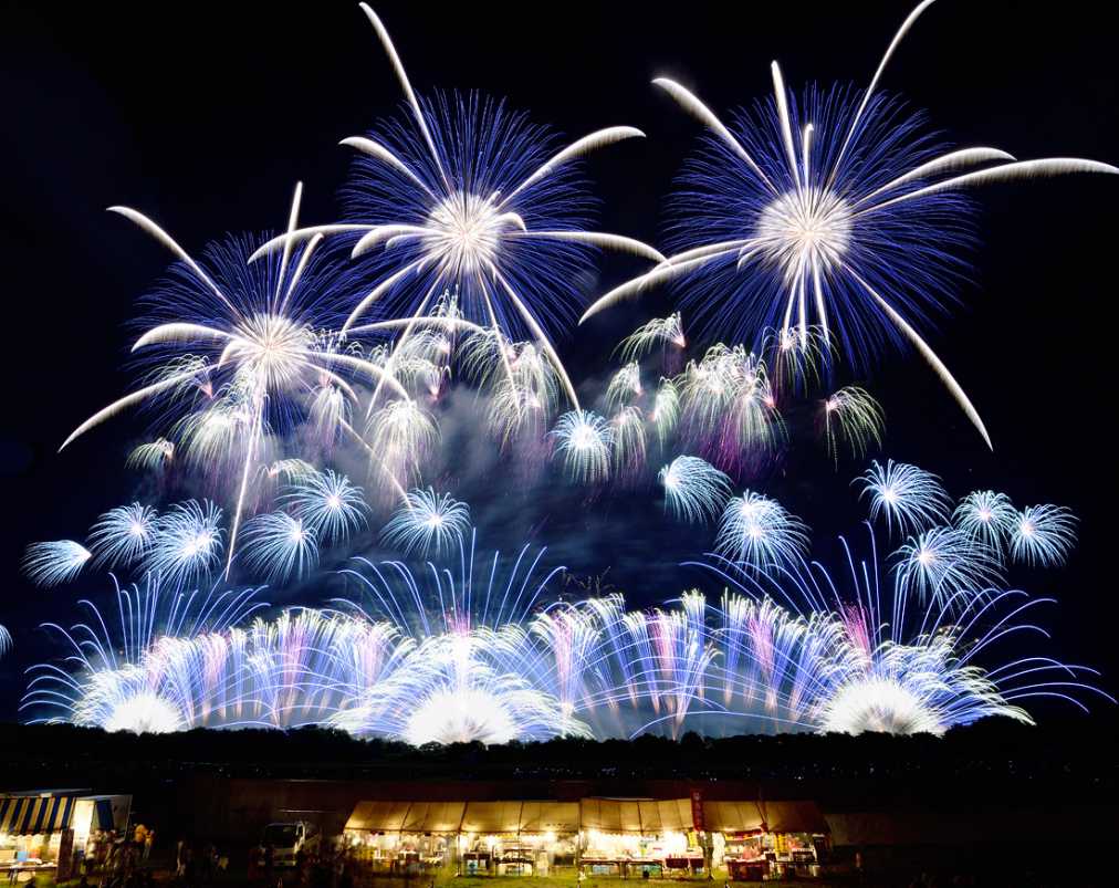 必見 世界最高峰の花火師たちによる 東京花火大祭 Edomode るるぶ More