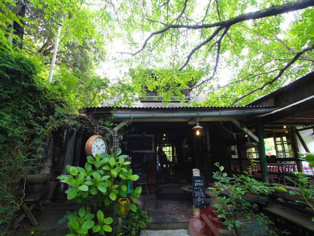 山奥で料理と自然に癒されて 手作りログハウスの週末限定レストラン るるぶ More