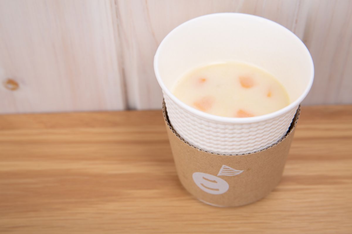 パンを美味しくするスープ313円(週替わり ※写真はクラムチャウダー)