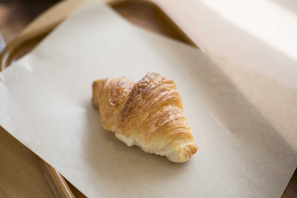 豊島屋クロワッサン 240円