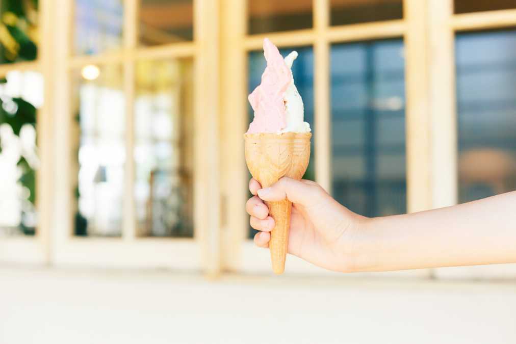 トマトいちご&キウイ ダブルコーン 350円