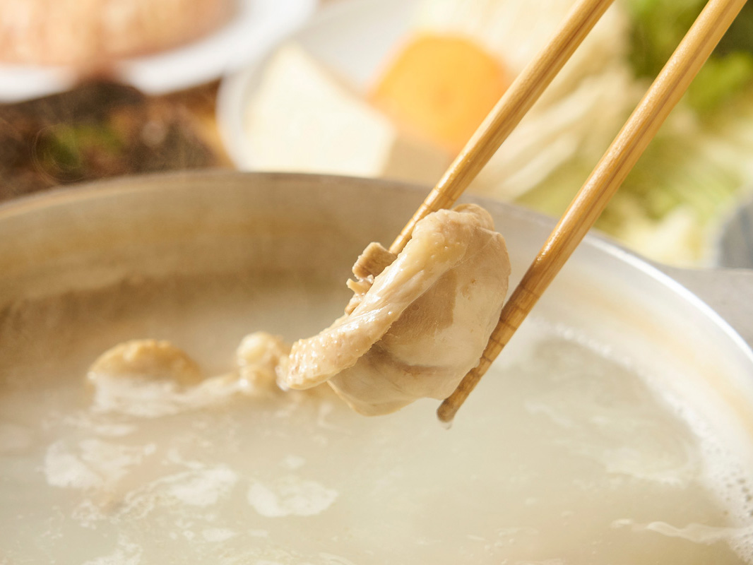 食べた翌朝 肌が違う 博多が誇る究極の美肌鍋 水炊き 4選 るるぶ More