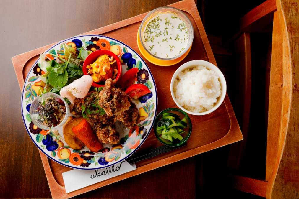 ランチプラン(若鶏の旨カラアゲ) 1580円