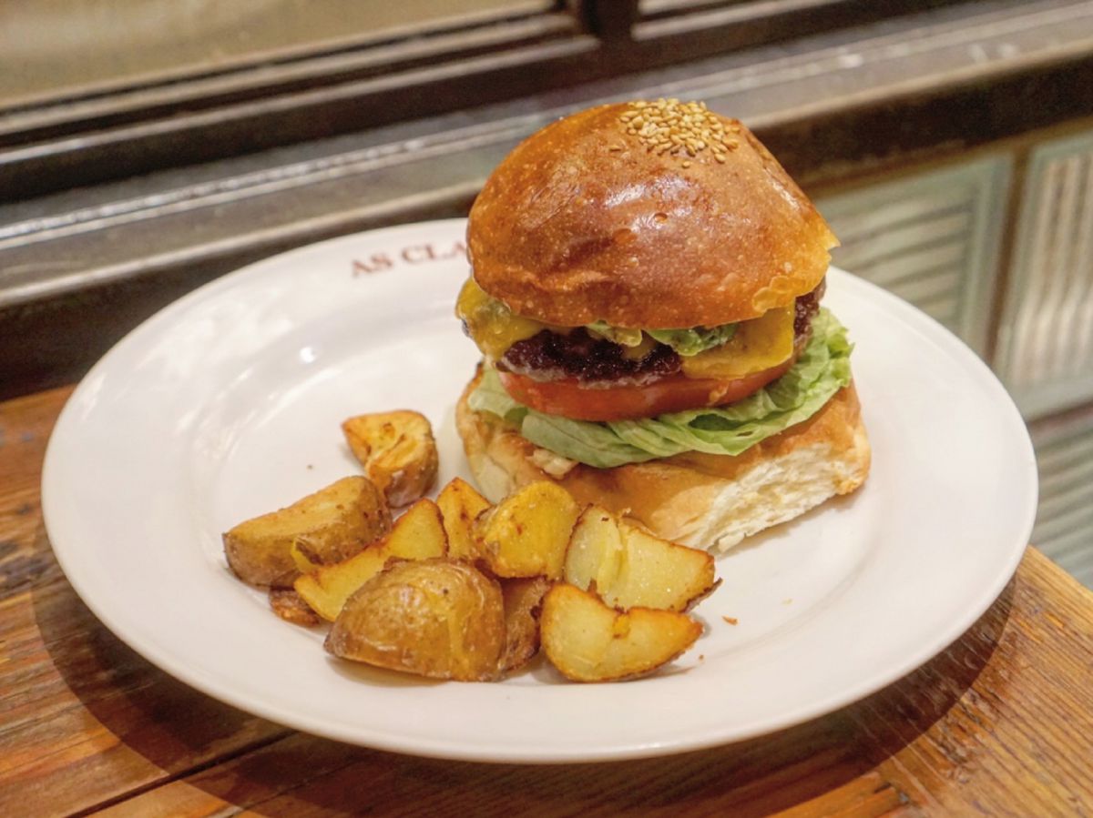アボカドチーズバーガー 1410円