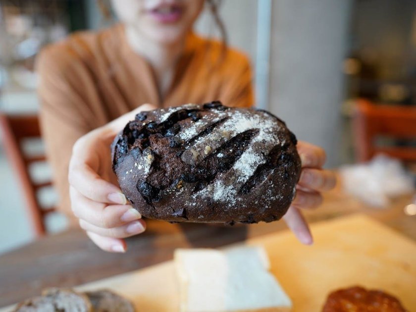 カンパーニュ・ショコラ 280円、ハーフサイズ140円(税別)