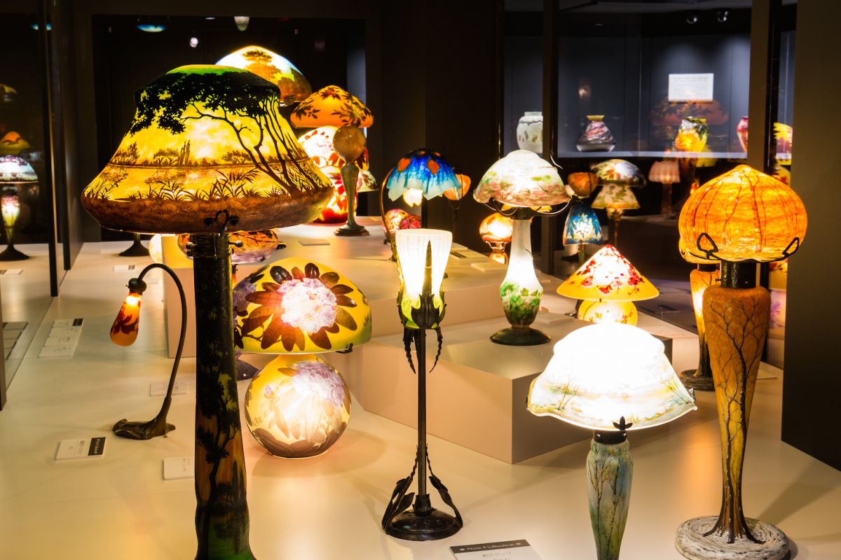 展示場所:似鳥美術館地下1階「ランプの森」