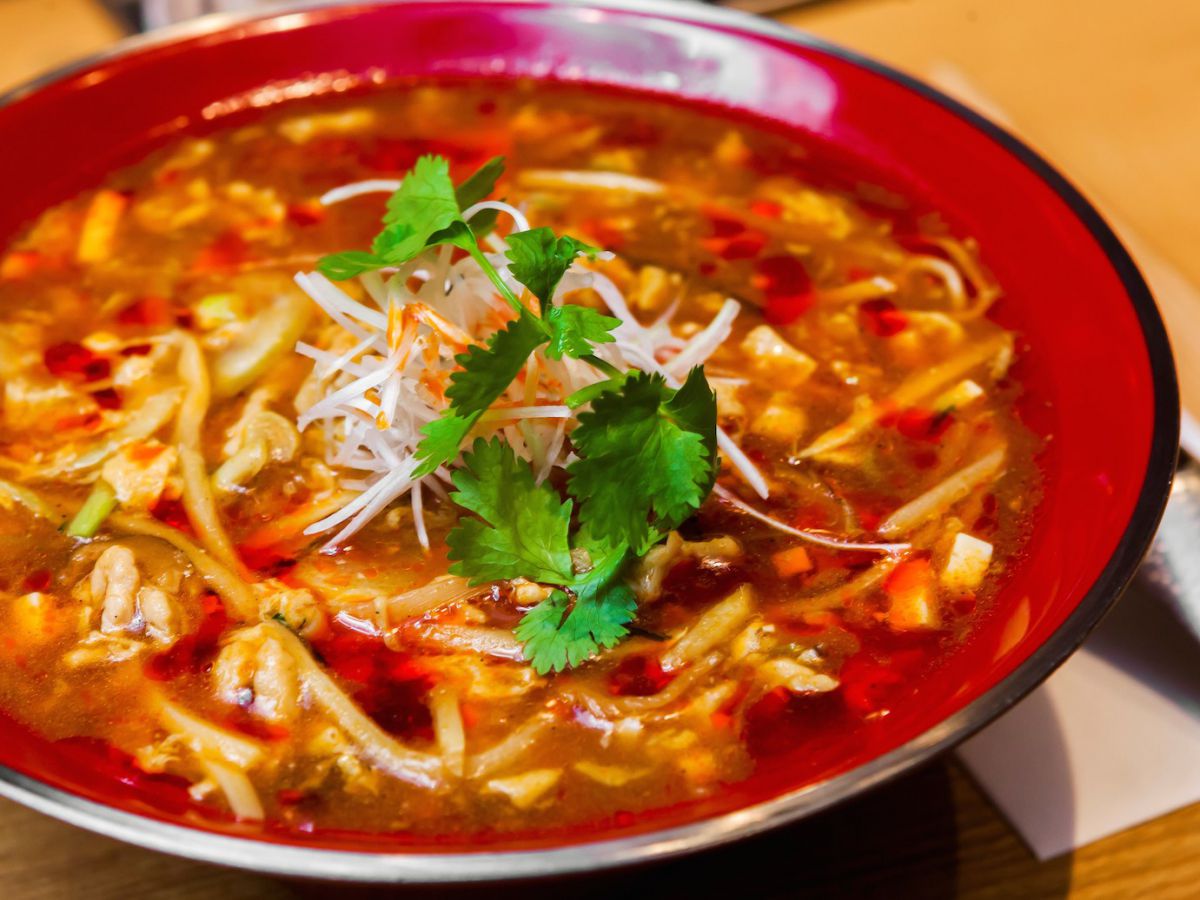 酸辣湯麺(サンラータンメン) 980円