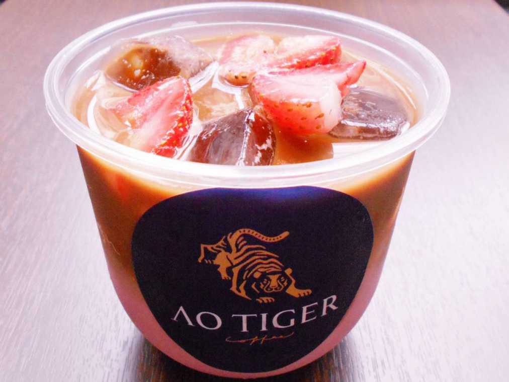 コーヒーとフルーツが奇跡のコラボ Ao Tiger のフルーツラテが新感覚 るるぶ More