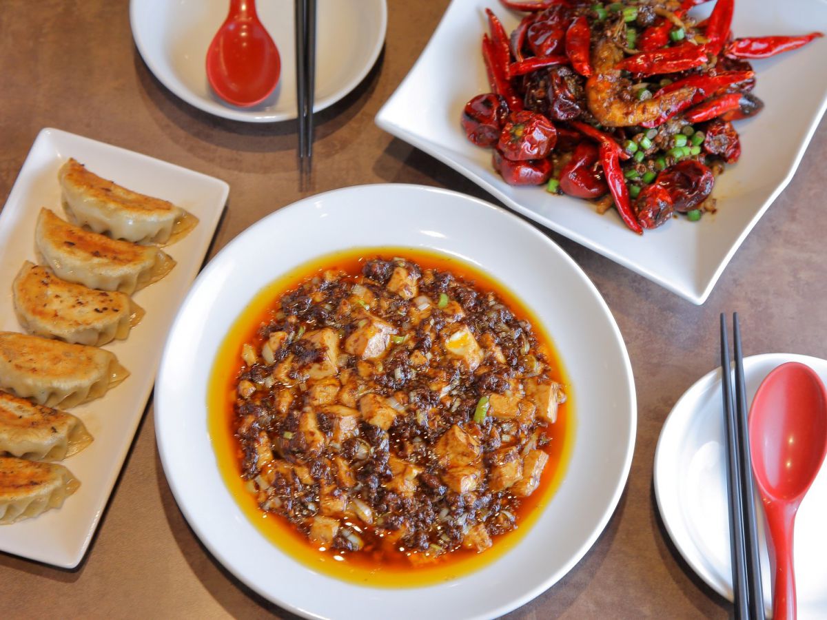 辛いものラバーも納得の美味しさ 赤坂のやみつき辛ウマ麻婆豆腐 るるぶ More