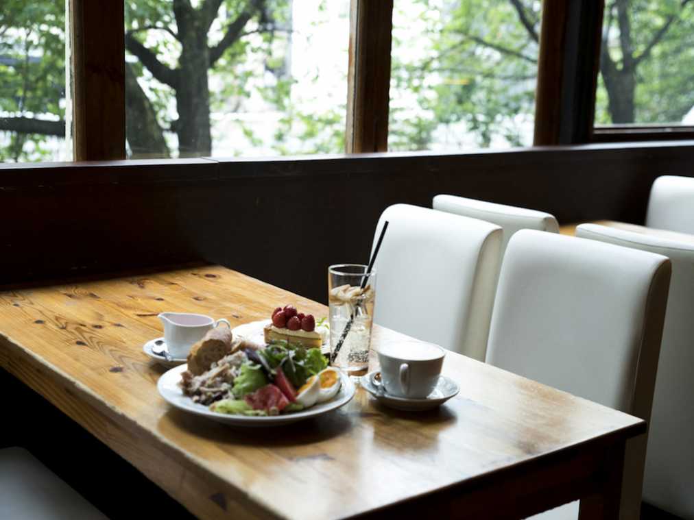 目黒川さんぽのランチは オトナなビストロカフェで昼飲みが幸せ るるぶ More